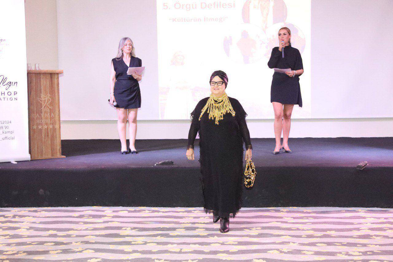 Defile 2